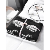 Two-tone Pineapple Jacquard Knitted Warm Blanket